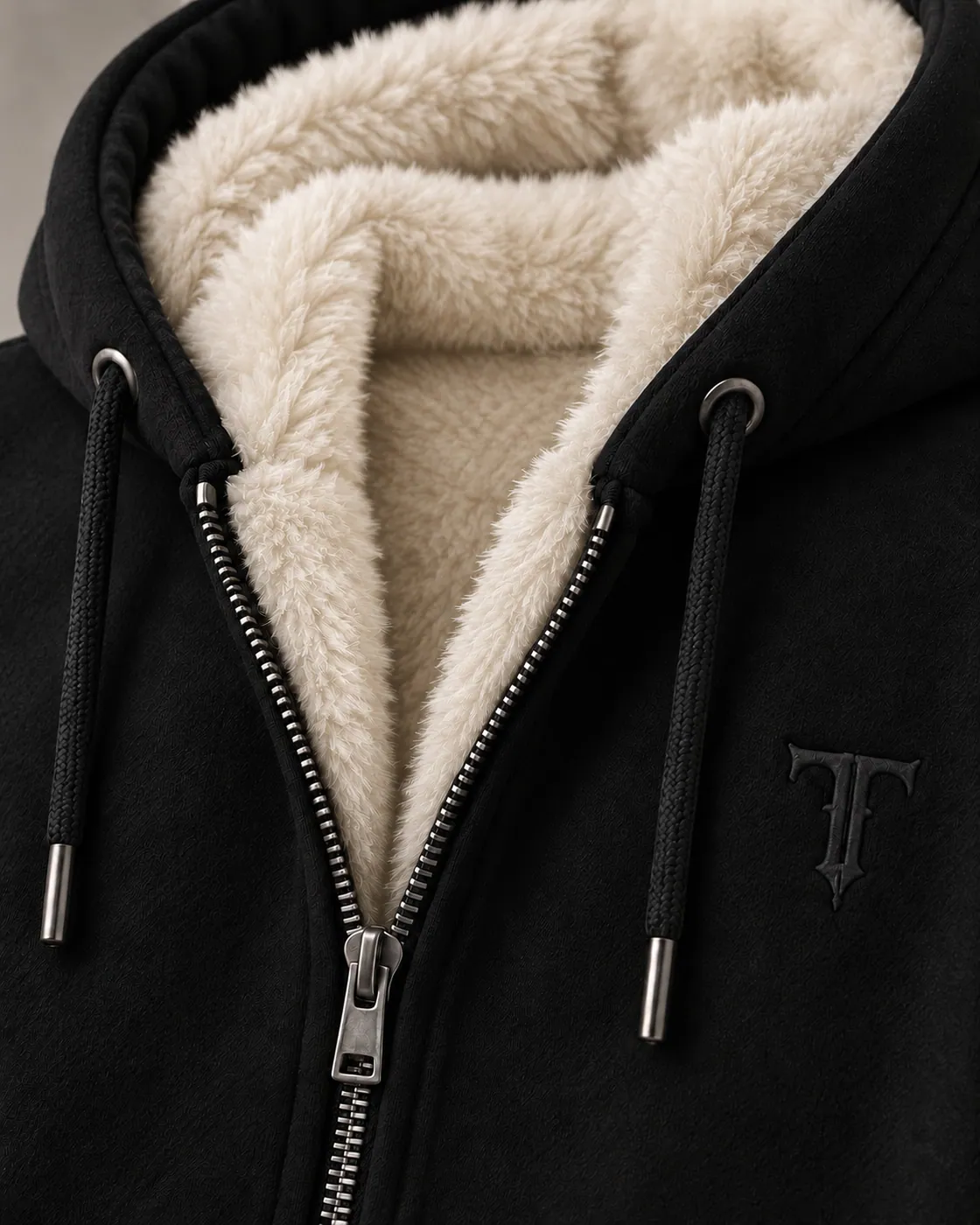 PILE ZIP in Black / Tonal, detail
