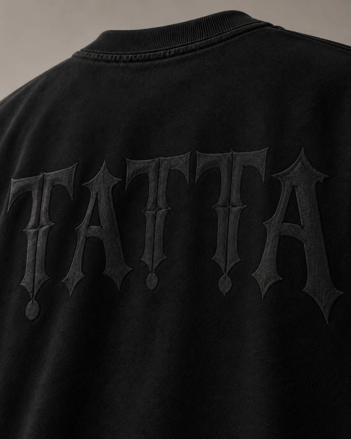 SCRIPT TEE in Black / Tonal, detail
