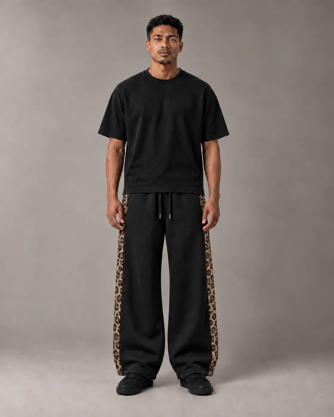 SPOT SWEATS in Black / Tonal, on body