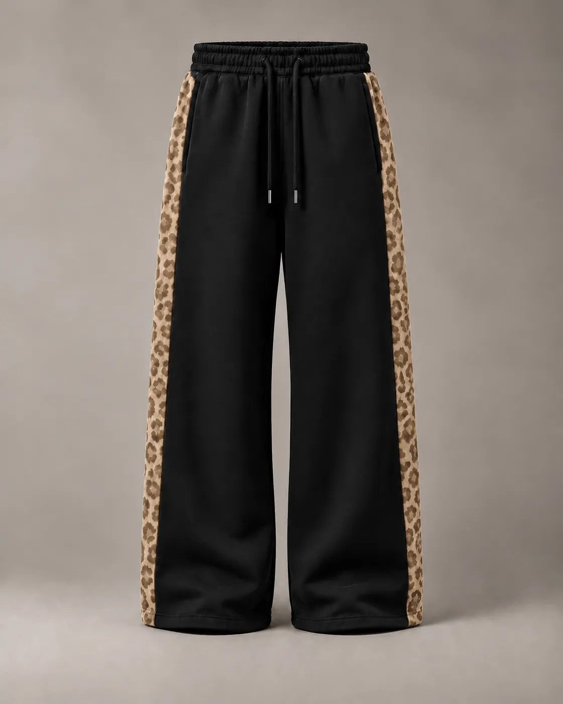 SPOT SWEATS in Black / Tonal, front
