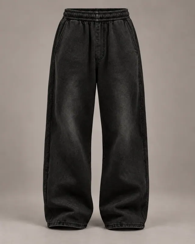 WORN SWEATS in Black / Tonal, front